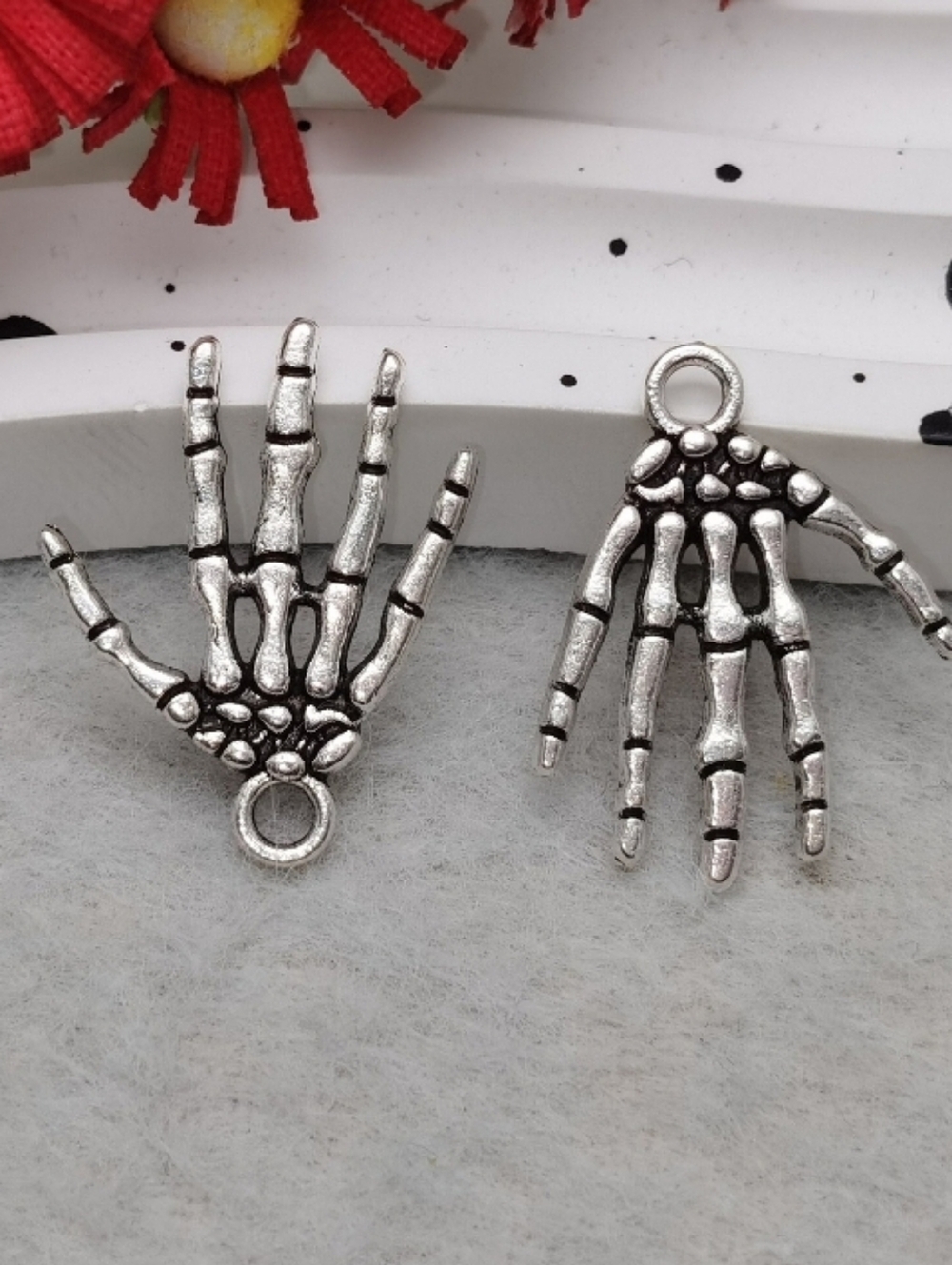 2 DIY Jewlrey Charms